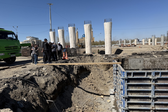 С 1 июня планируется закрыть проспект Сатпаева для продолжения строительства эстакады